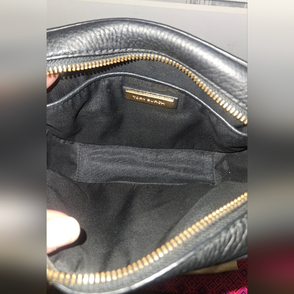 Tory Burch McGraw Pebbled Leather Crossbody - Picture 3 of 11